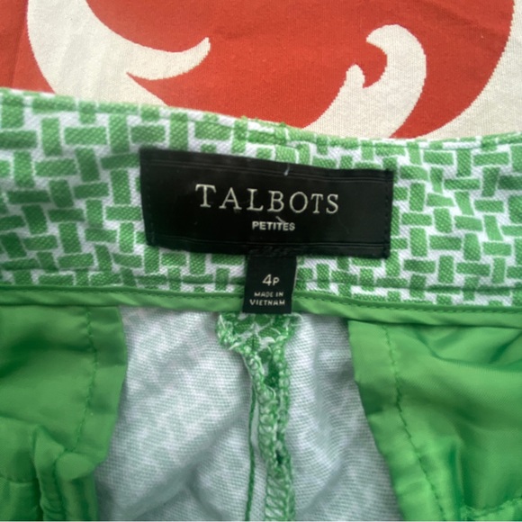 Talbots Heritage Pants size 4 27 petite Green and White design pants casual - Picture 2 of 12